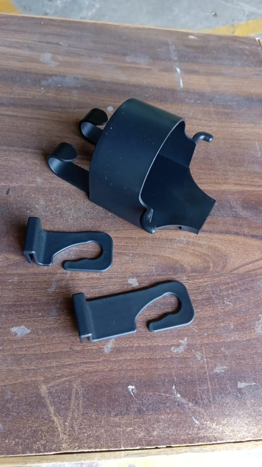 🚗📱 Multifunctional Hanging Storage Cup &amp; Mobile Holder – Pack of 2